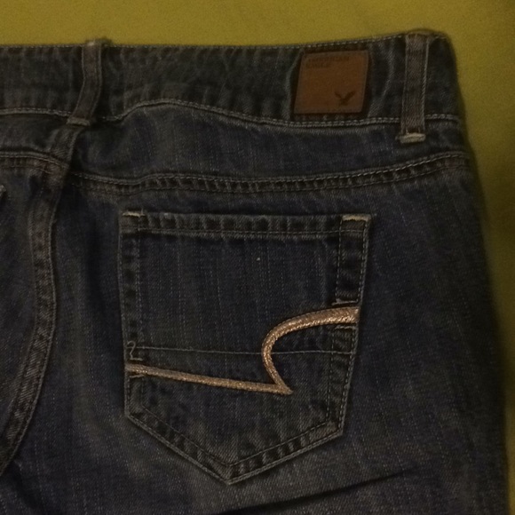 AE Destroyed Flare Artist Jeans Size 6 - Picture 7 of 8